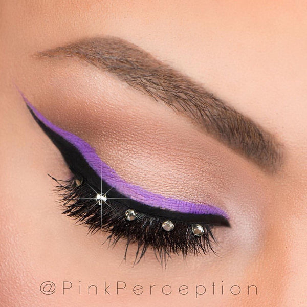 Wispy mink lashes with a dazzling Swarovski diamond effect for an unforgettable appearance